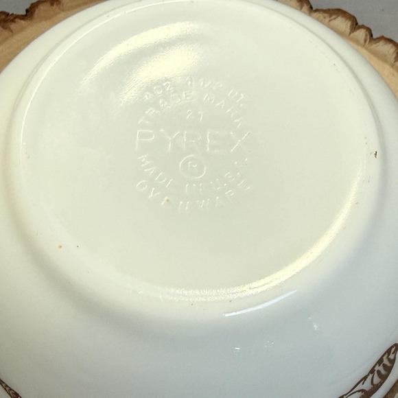Pyrex Early American Nesting Mixing Bowls Set Of 2 No 401 & 402  1.5PT & 1.5QT - Picture 2 of 6